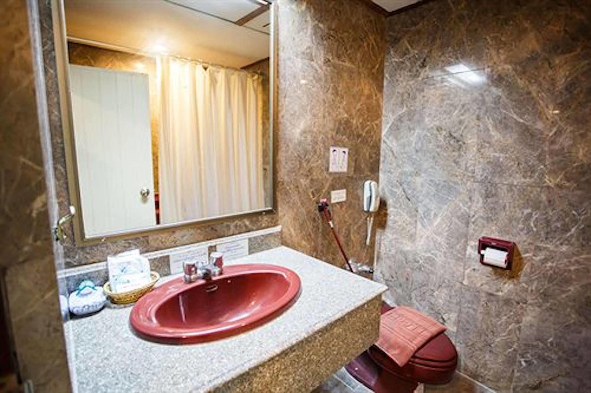 Vieng Thong Hotel Krabi Exterior photo