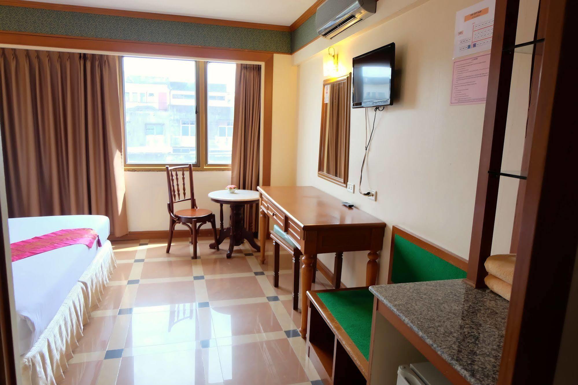 Vieng Thong Hotel Krabi Exterior photo
