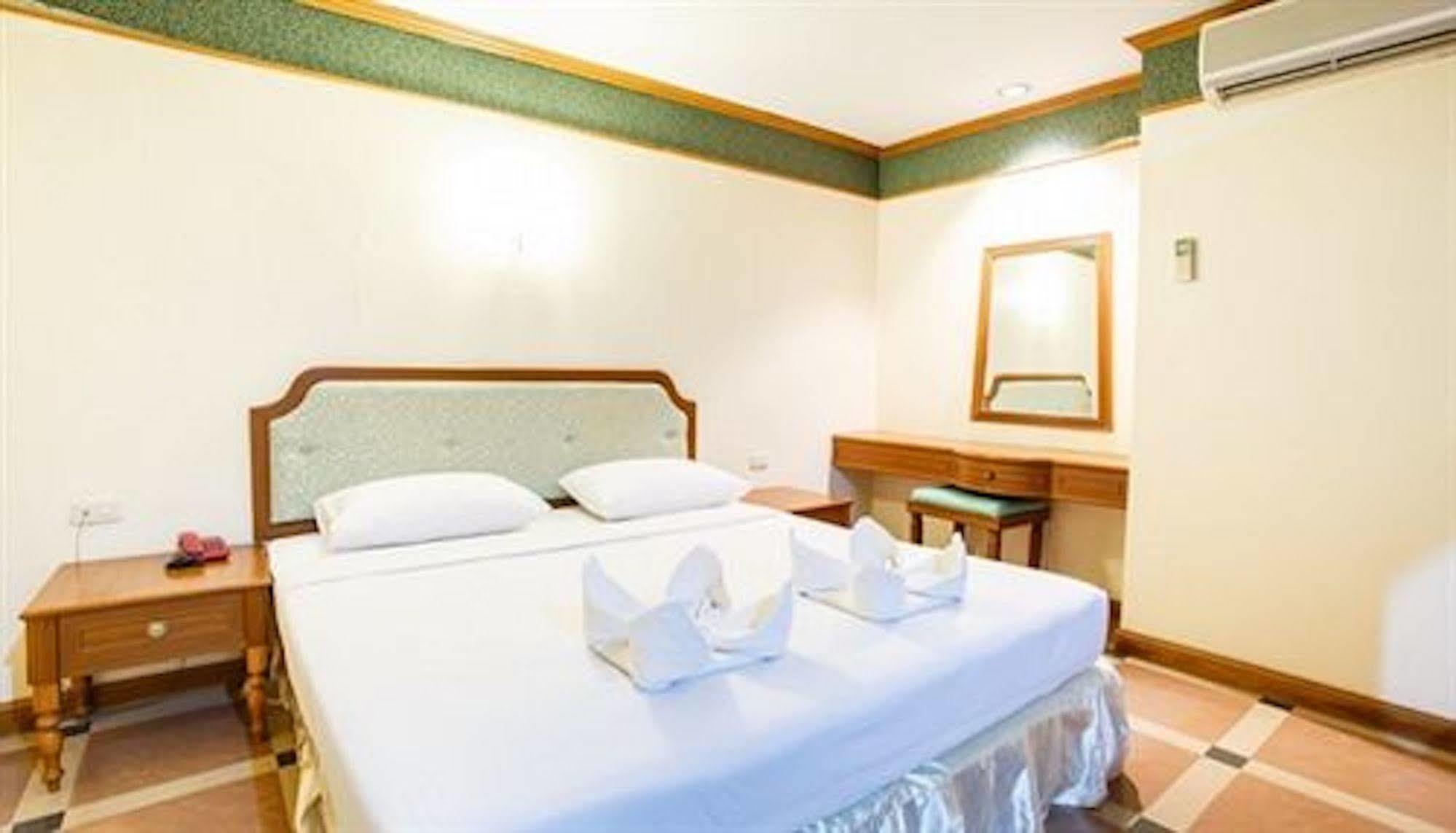 Vieng Thong Hotel Krabi Exterior photo
